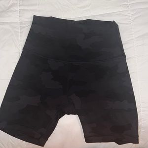 Lululemon wunder train 6” shorts